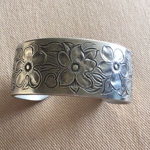 Salisbury Pewter February Flower Silver Cuff